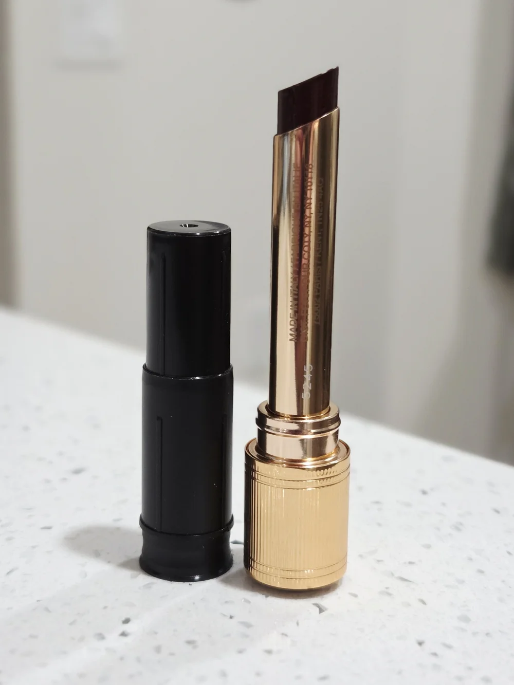 Gucci Brilliant Jody Wild Mauve 714 Lipstick — Women Makeup